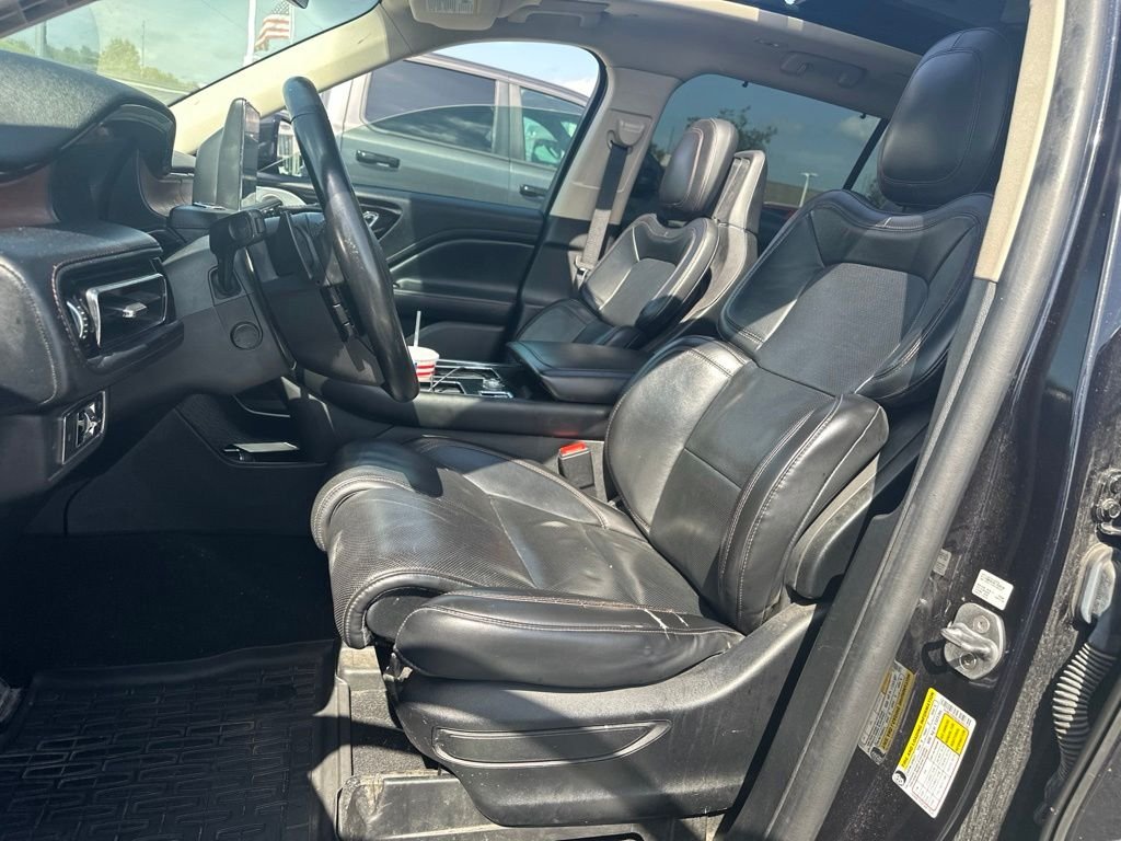 Used 2020 Black Lincoln Reserve image 5