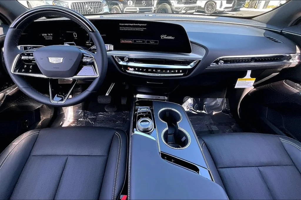 2026 Cadillac LYRIQ Luxury - Photo 7