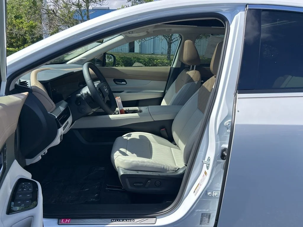 New 2026 Everest White Pearl TriCoat Nissan Platinum image 16
