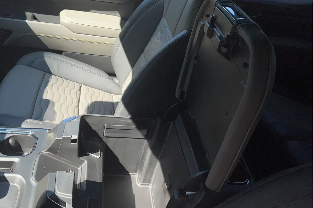 2026 Chevrolet Silverado 1500 ZR2 - Photo 33