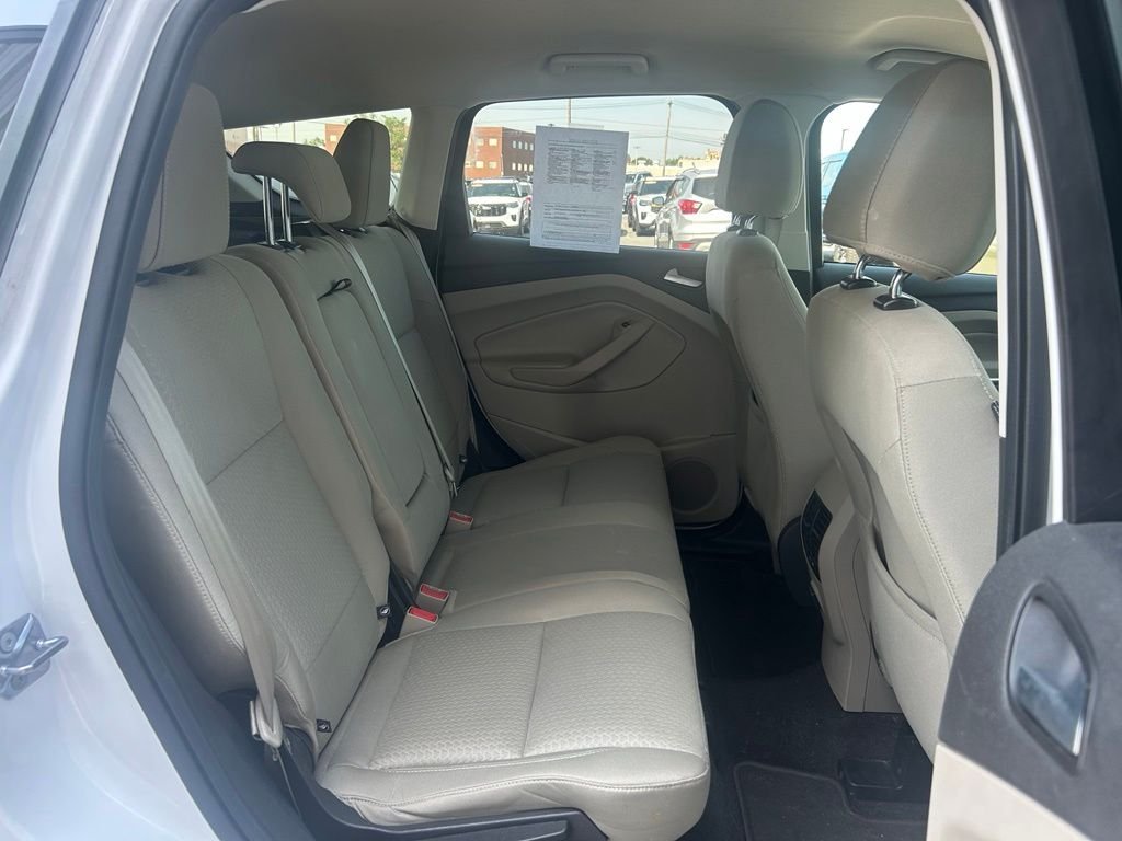 Used 2017 Oxford White Ford SE image 13