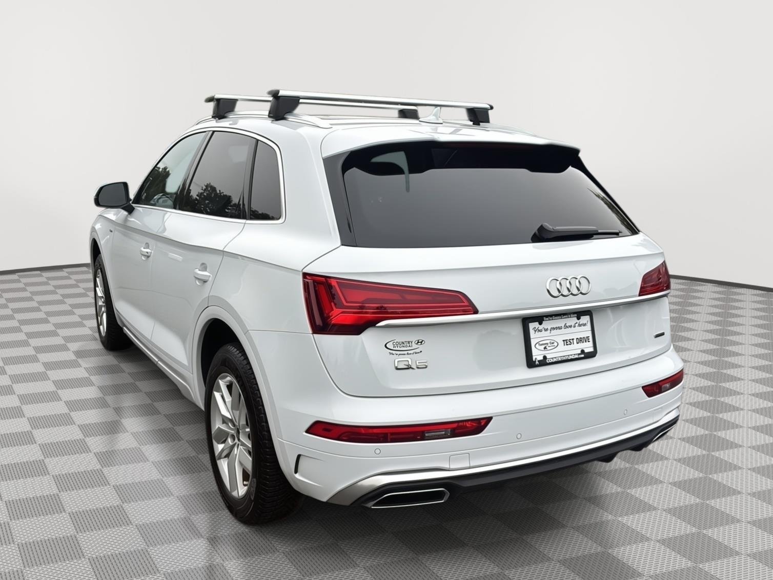 Used 2022 Glacier White Metallic Audi S line Premium image 7