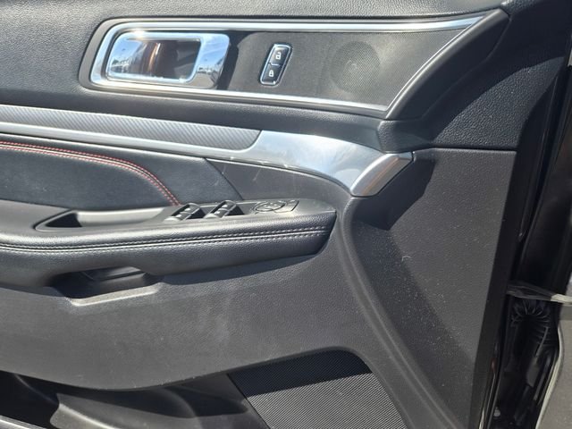 Used 2017 Gray Ford Sport image 13