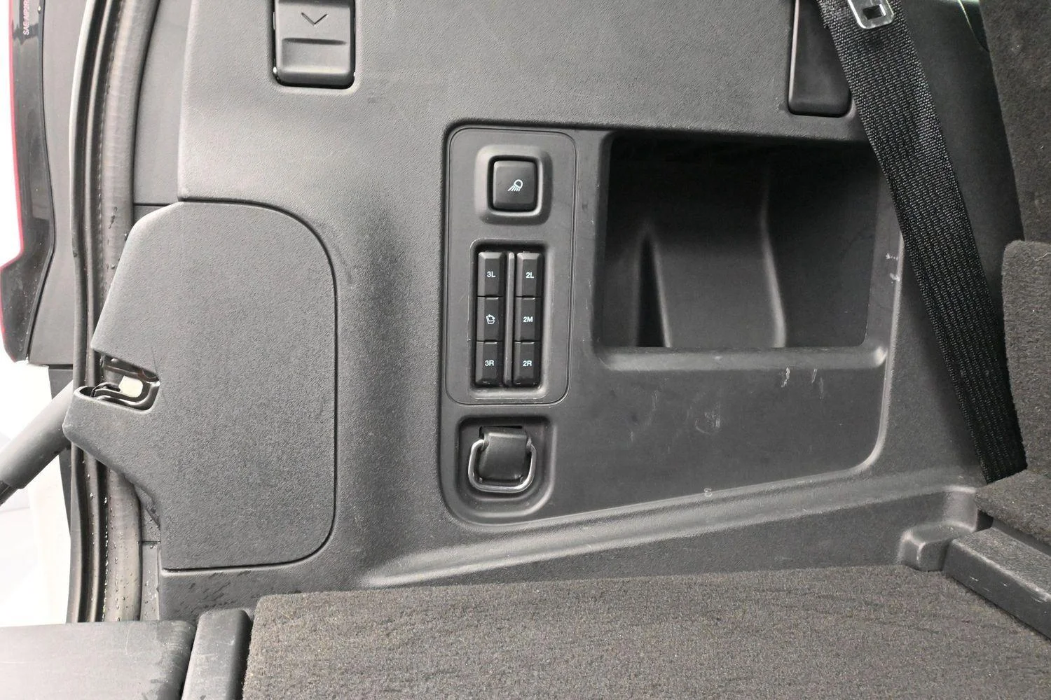 Used 2025 White Ford Active image 12