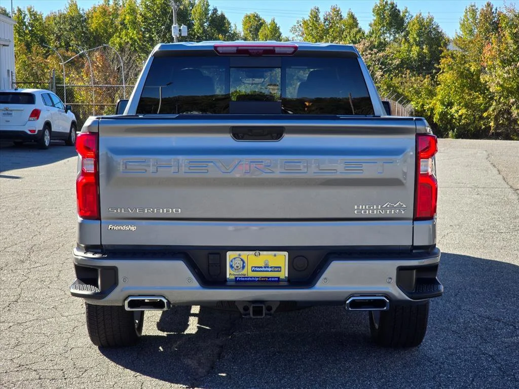 Used 2025 Sterling Gray Metallic Chevrolet High Country image 7