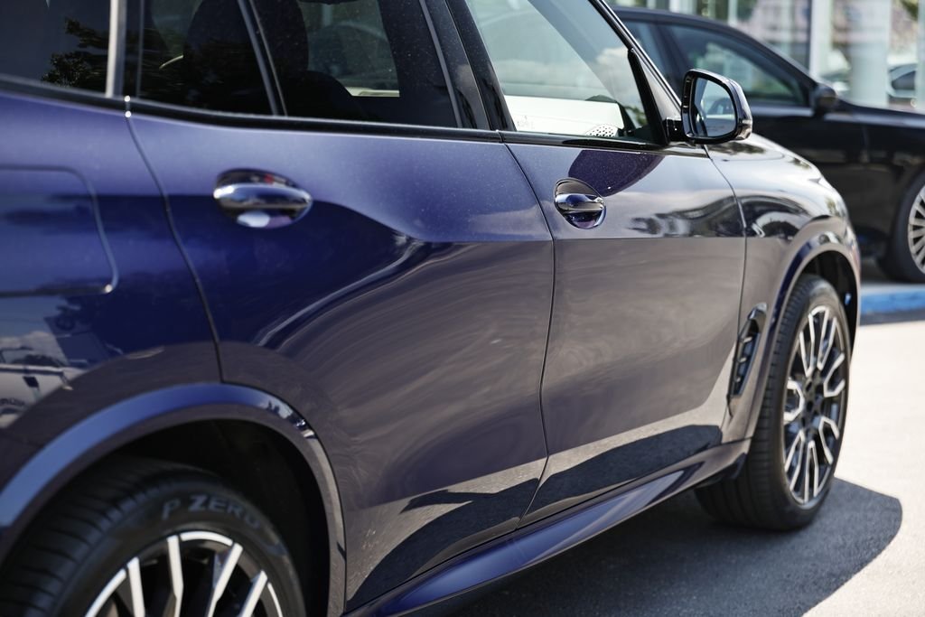 Used 2026 Tanzanite Blue II Met BMW xDrive40i image 6