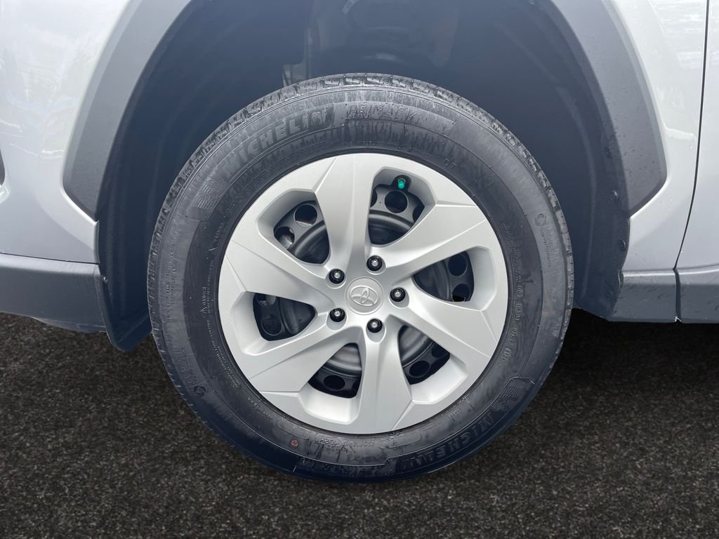 Used 2025 Silver Sky Metallic Toyota LE image 13