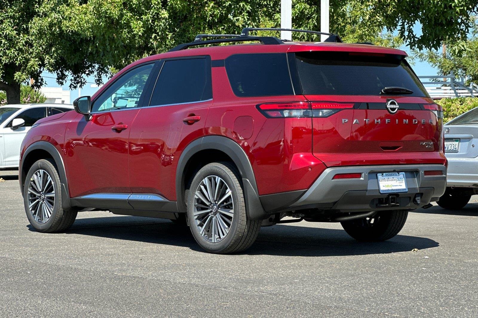 New 2026 Scarlet Ember Tintcoat Nissan Platinum image 5