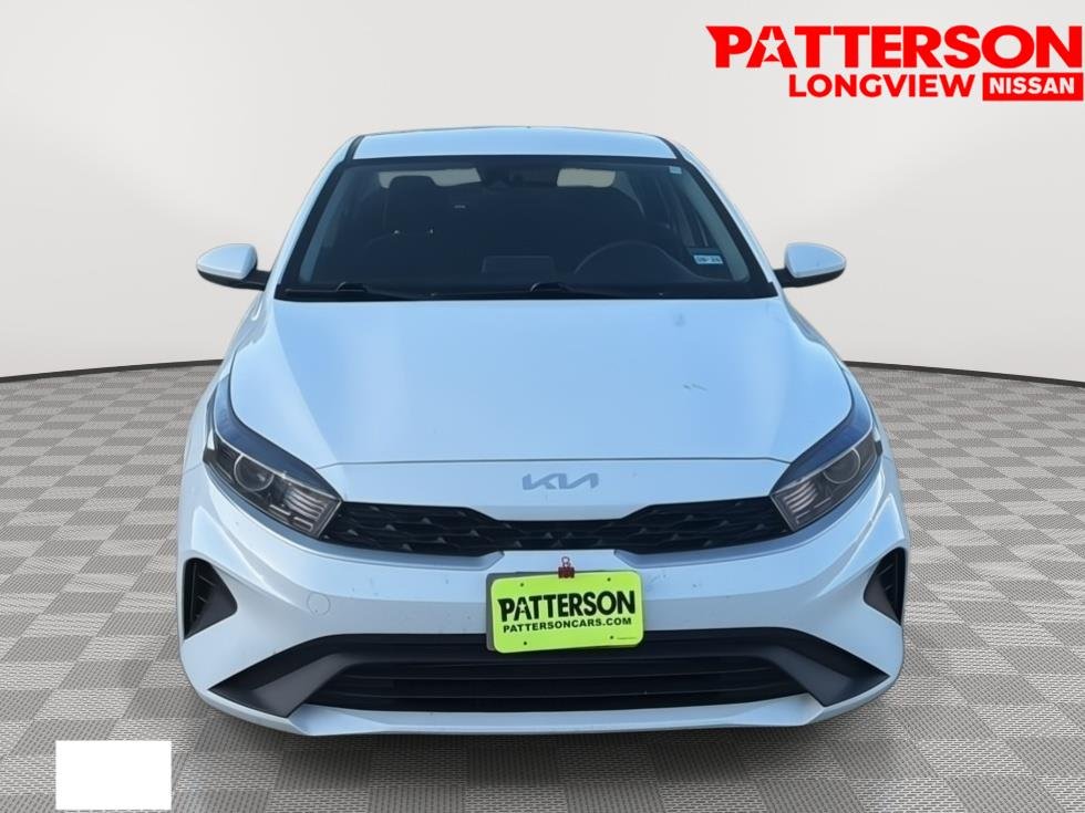 Used 2024 Snow White Pearl Kia LXS image 2