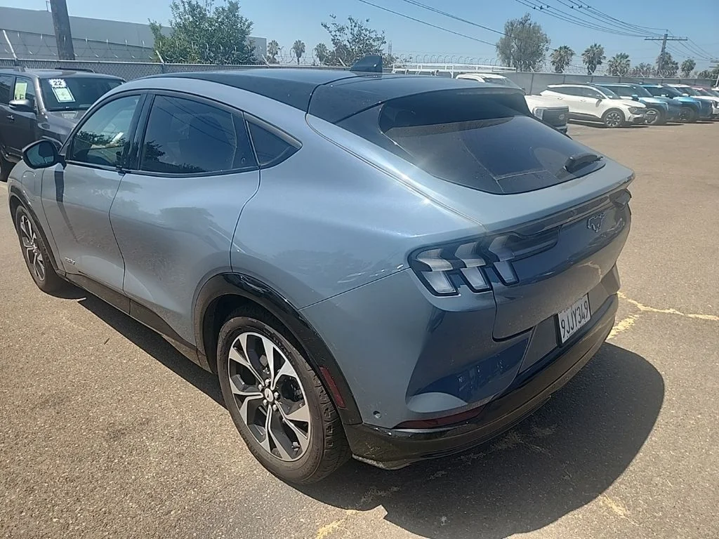Used 2023 Blue Ford Premium image 10