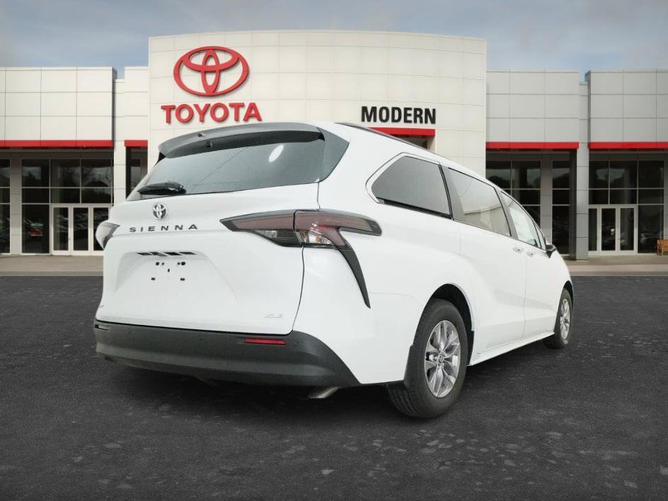 New 2026 Wind Chill Pearl Toyota XLE image 21