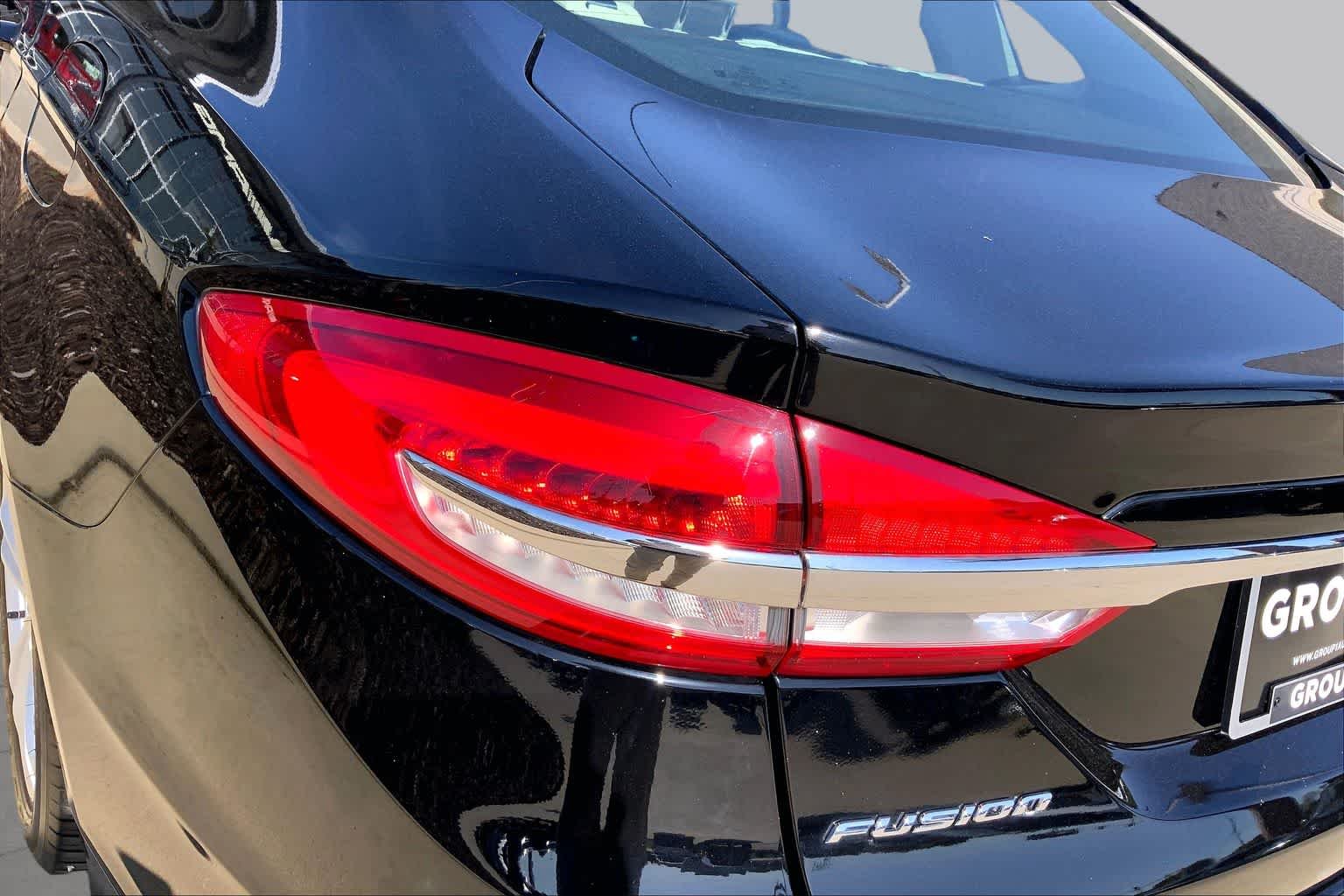 Used 2018 Shadow Black Ford S image 28
