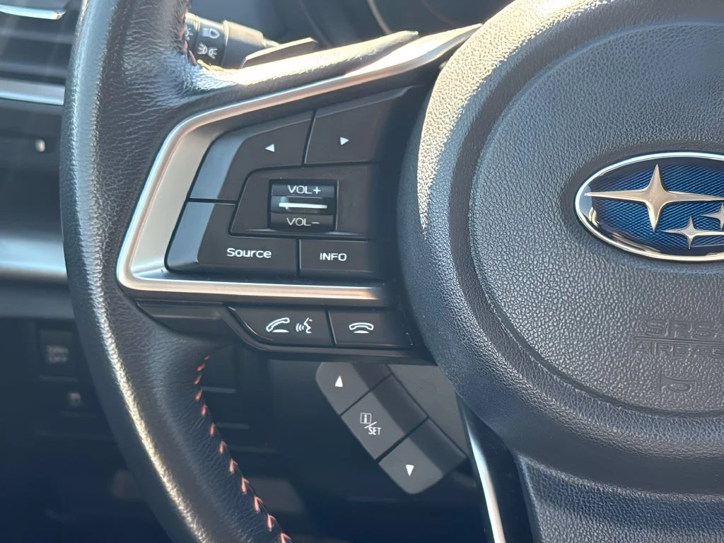 Used 2018 Silver Subaru 2.0i Limited image 14