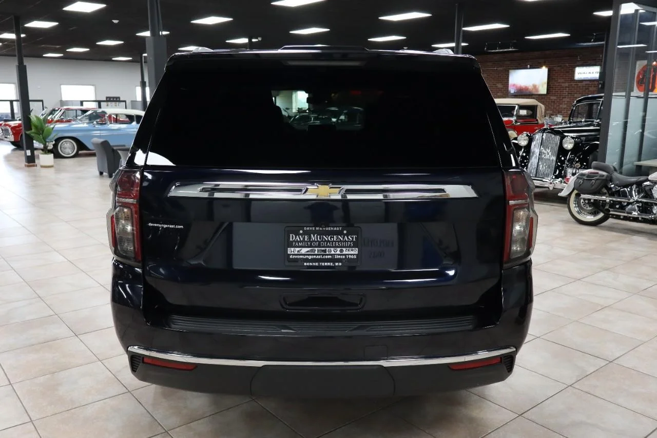 Used 2023 Midnight Blue Metallic Chevrolet LT image 4