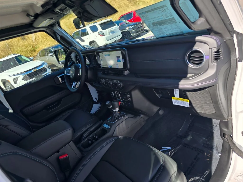 New 2026 White/off-white Jeep Sport image 25