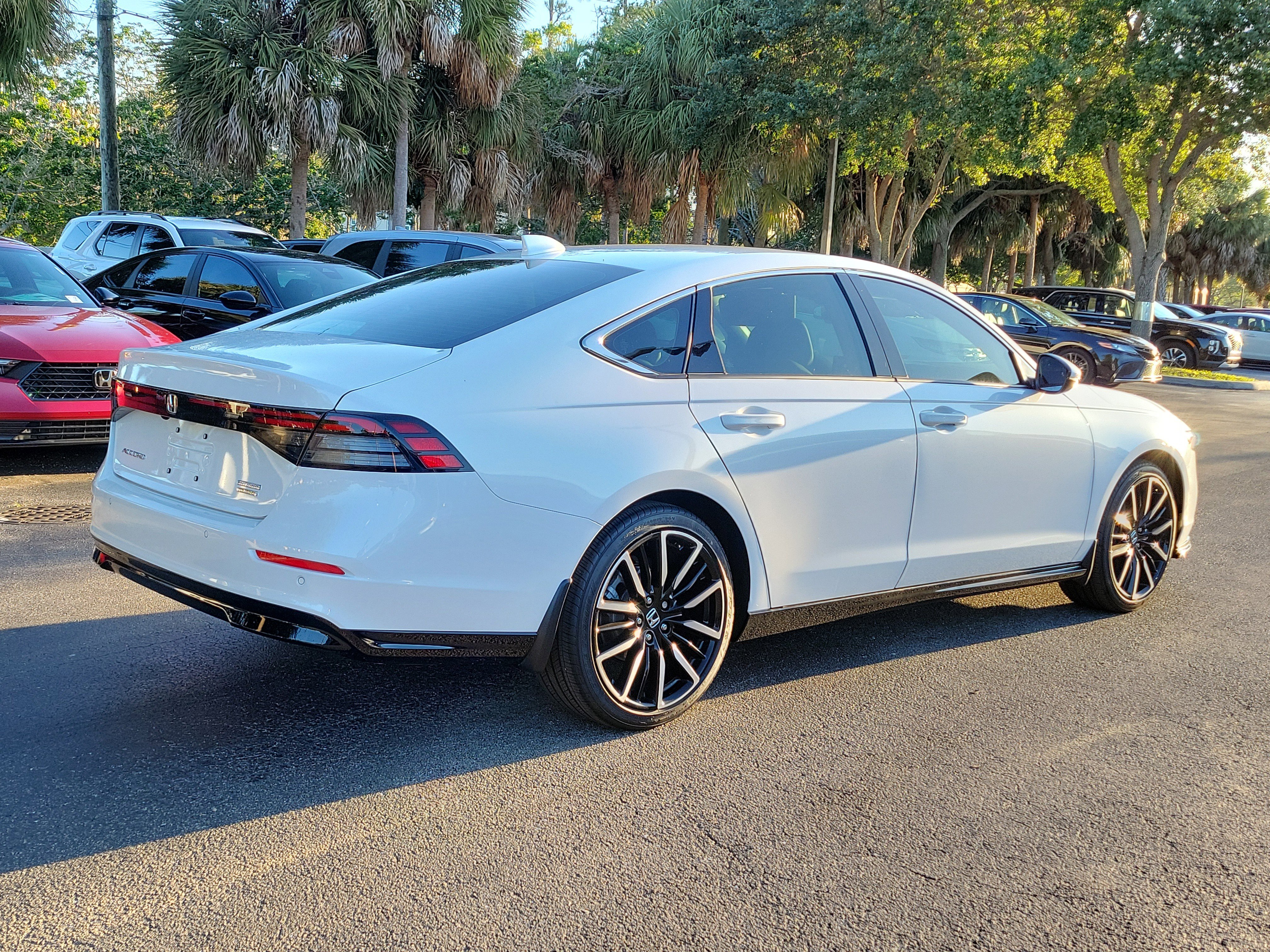 2026 Honda Accord Hybrid Touring - Photo 6