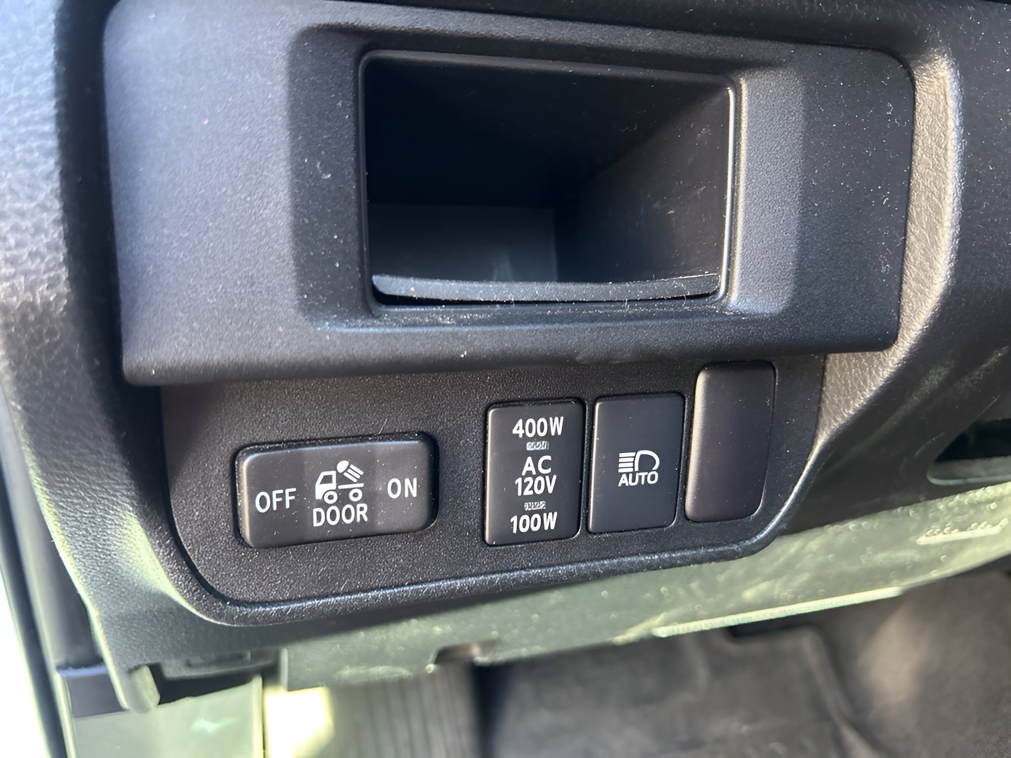 Used 2018 Super White Toyota TRD Sport image 19
