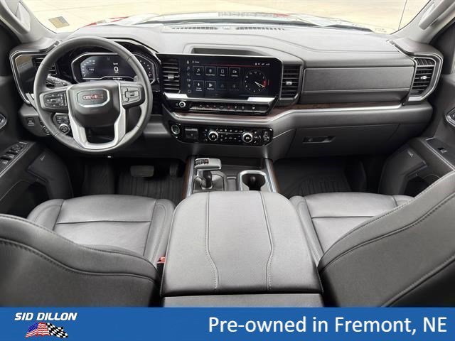 Used 2024 Onyx Black GMC SLT image 9