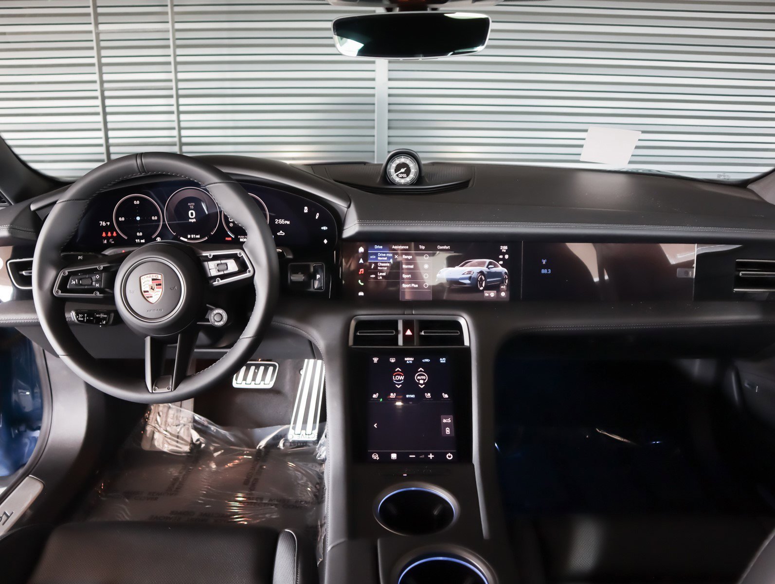 New 2026 Neptune Blue Porsche 4S image 15