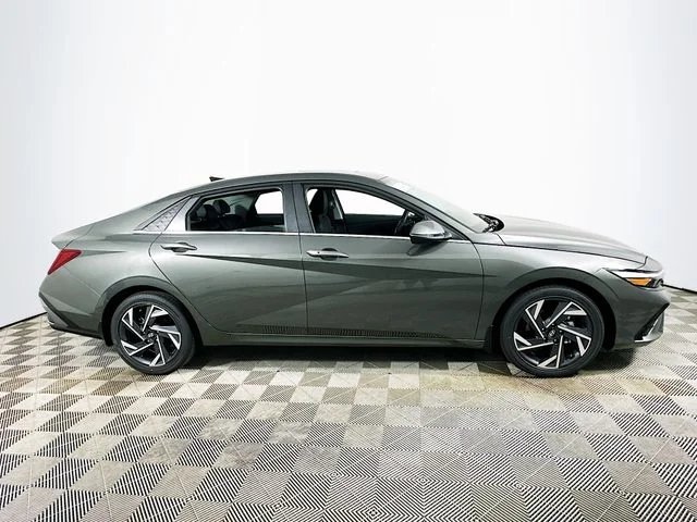 New 2026 Hyundai ELANTRA Limited