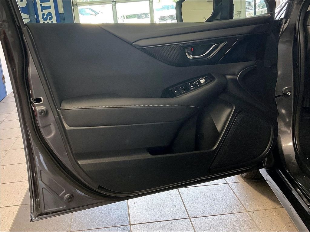 Used 2025 Magnetite Gray Metallic Subaru Premium image 9