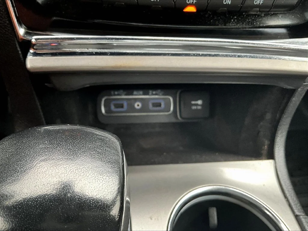 Used 2020 White Jeep Trailhawk image 20