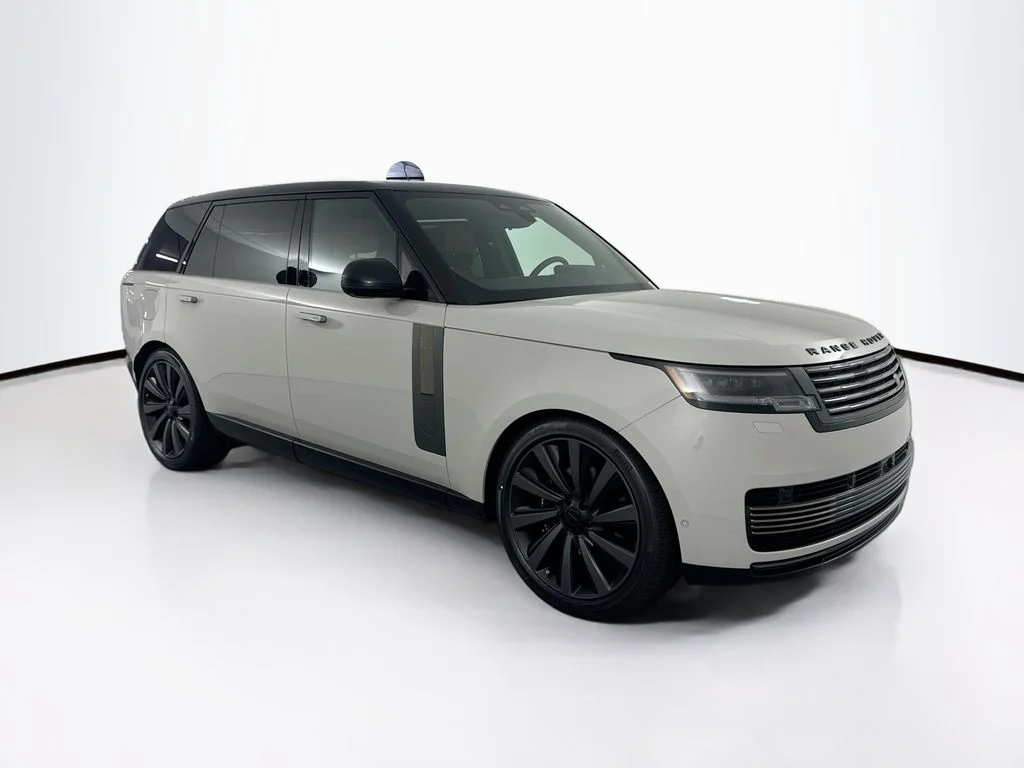 New 2026 Borasco Grey Land Rover SV image 3