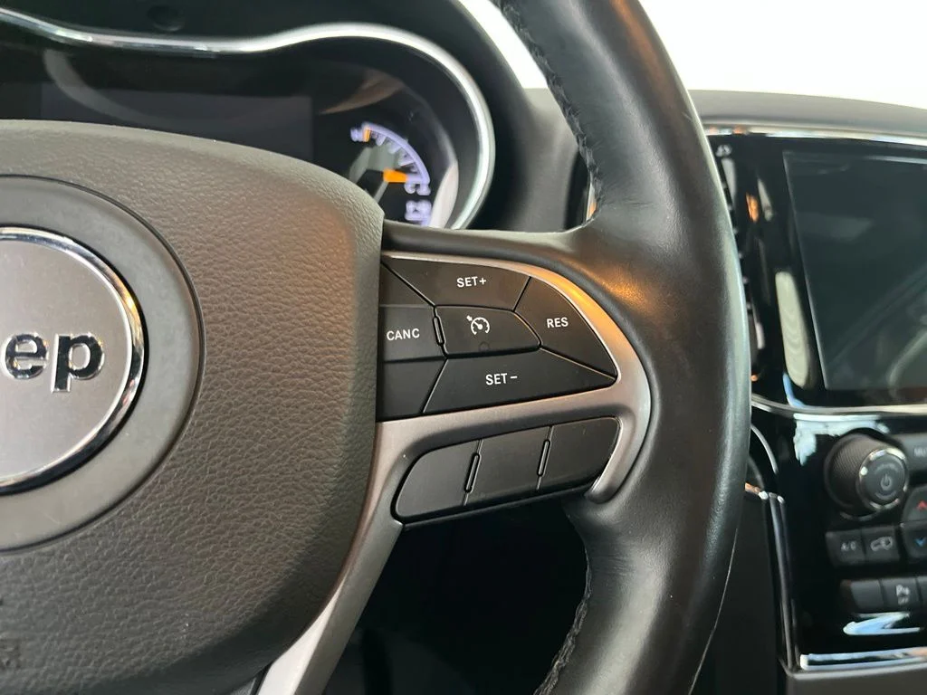 Used 2020 Blue Jeep Limited image 8