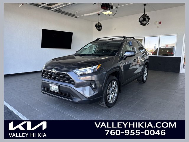 2022 Toyota RAV4 XLE Premium