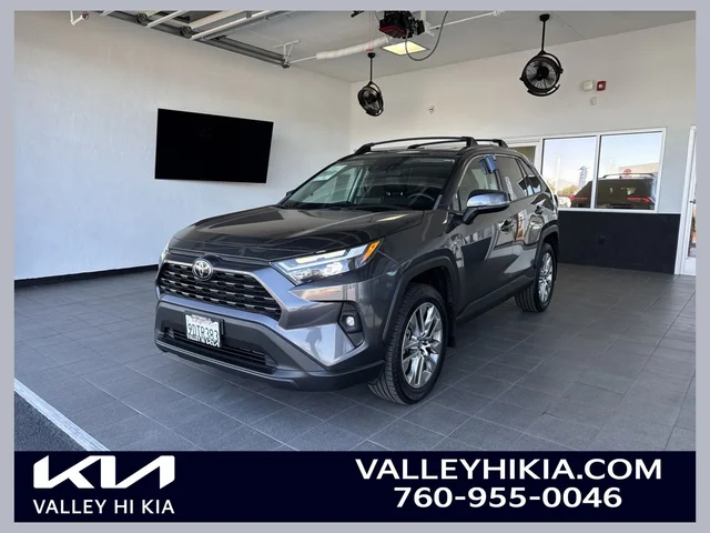 2022 Toyota RAV4 XLE Premium
