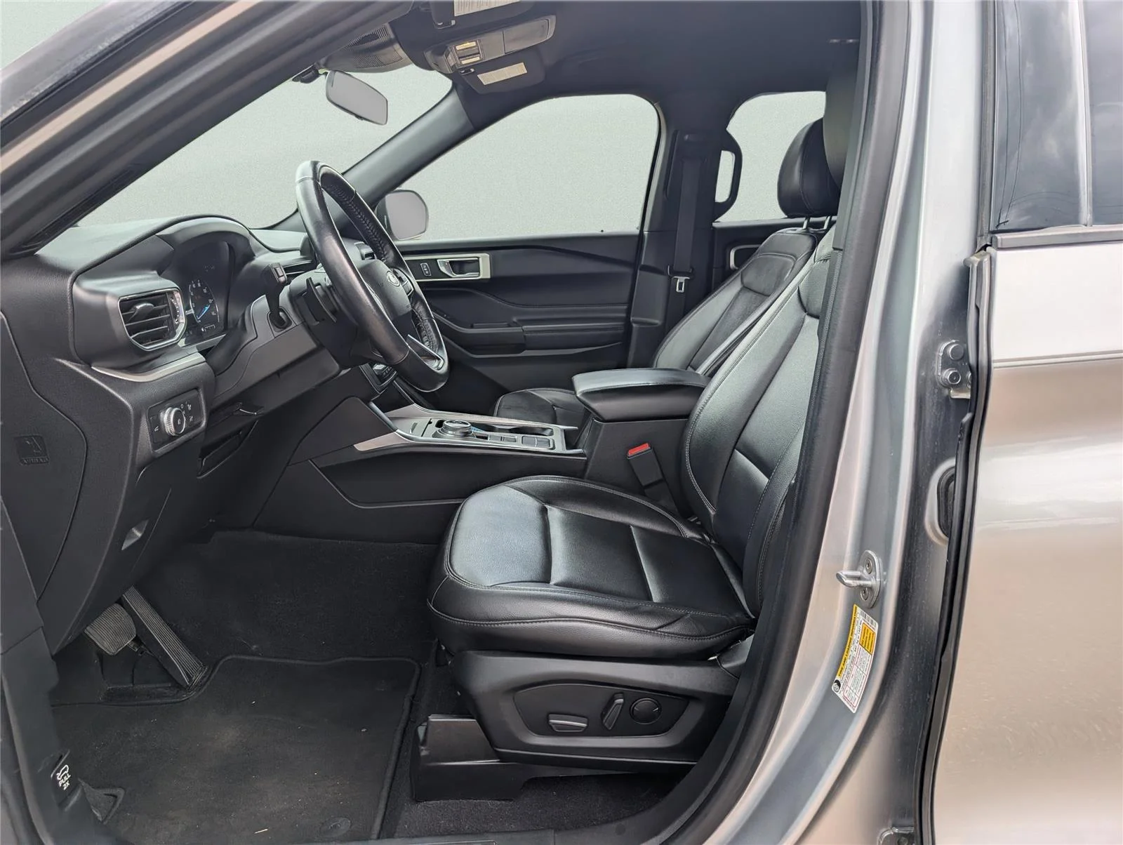 Used 2020 Iconic Silver Ford XLT image 19