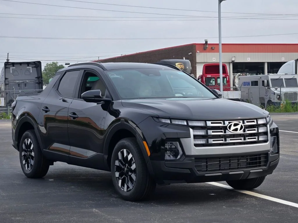 New 2026 Phantom Black Hyundai SEL image 3
