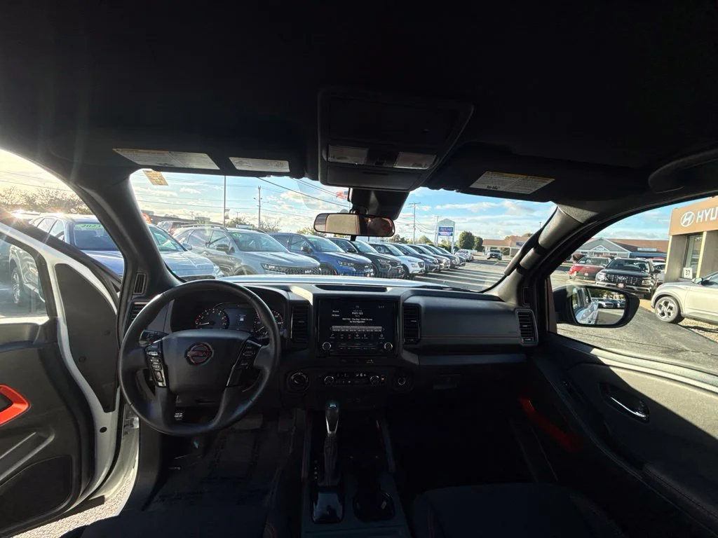 Used 2024 White Nissan PRO-4X image 10