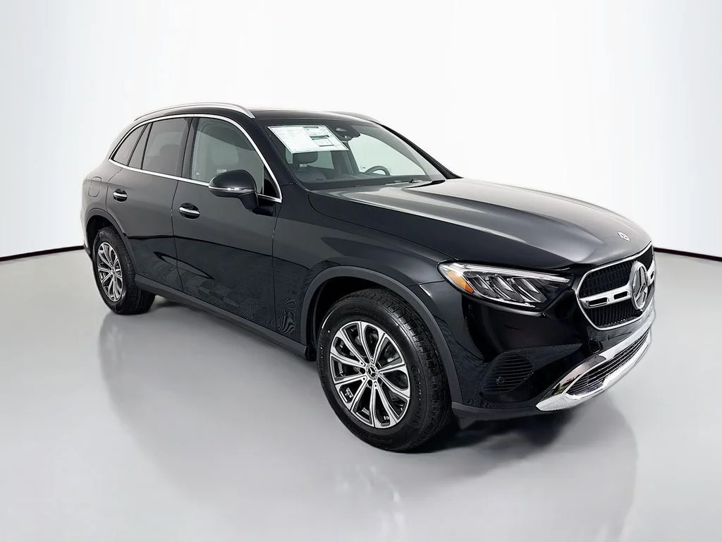 Used 2026 Black Mercedes-Benz GLC 300 image 7