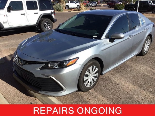 2022 Toyota Camry Hybrid LE