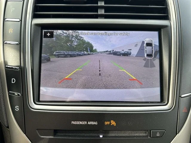 Used 2018  Lincoln Reserve image 32