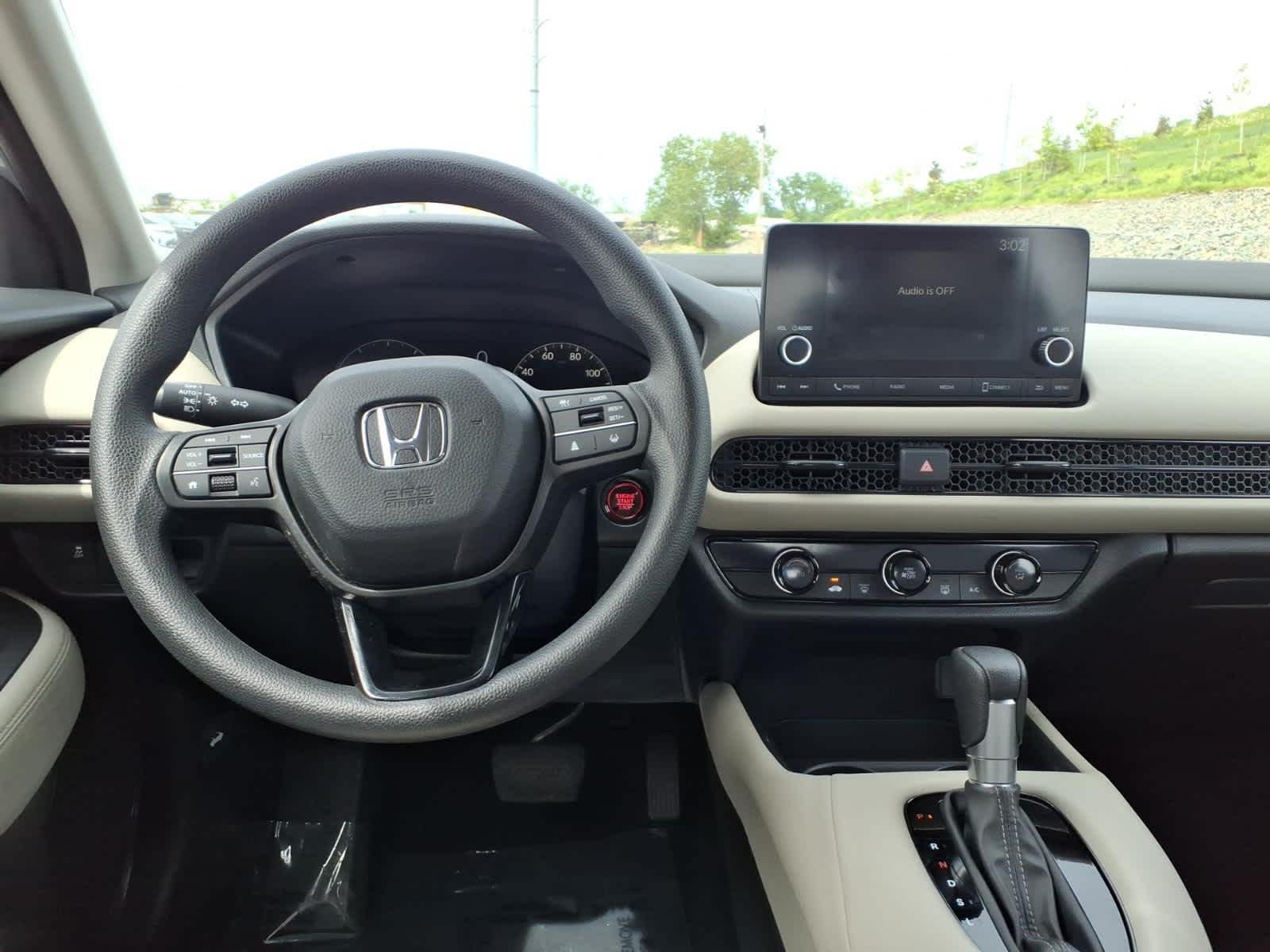 Certified Used 2024 Lunar Silver Metallic Honda LX image 14