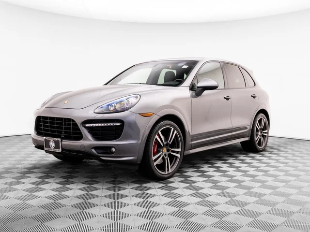 2014 Porsche Cayenne GTS