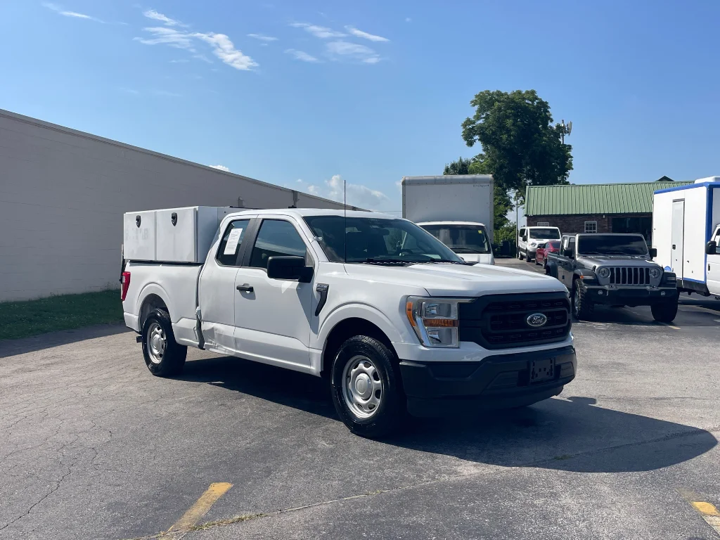 Used 2022 Oxford White Ford XL image 17