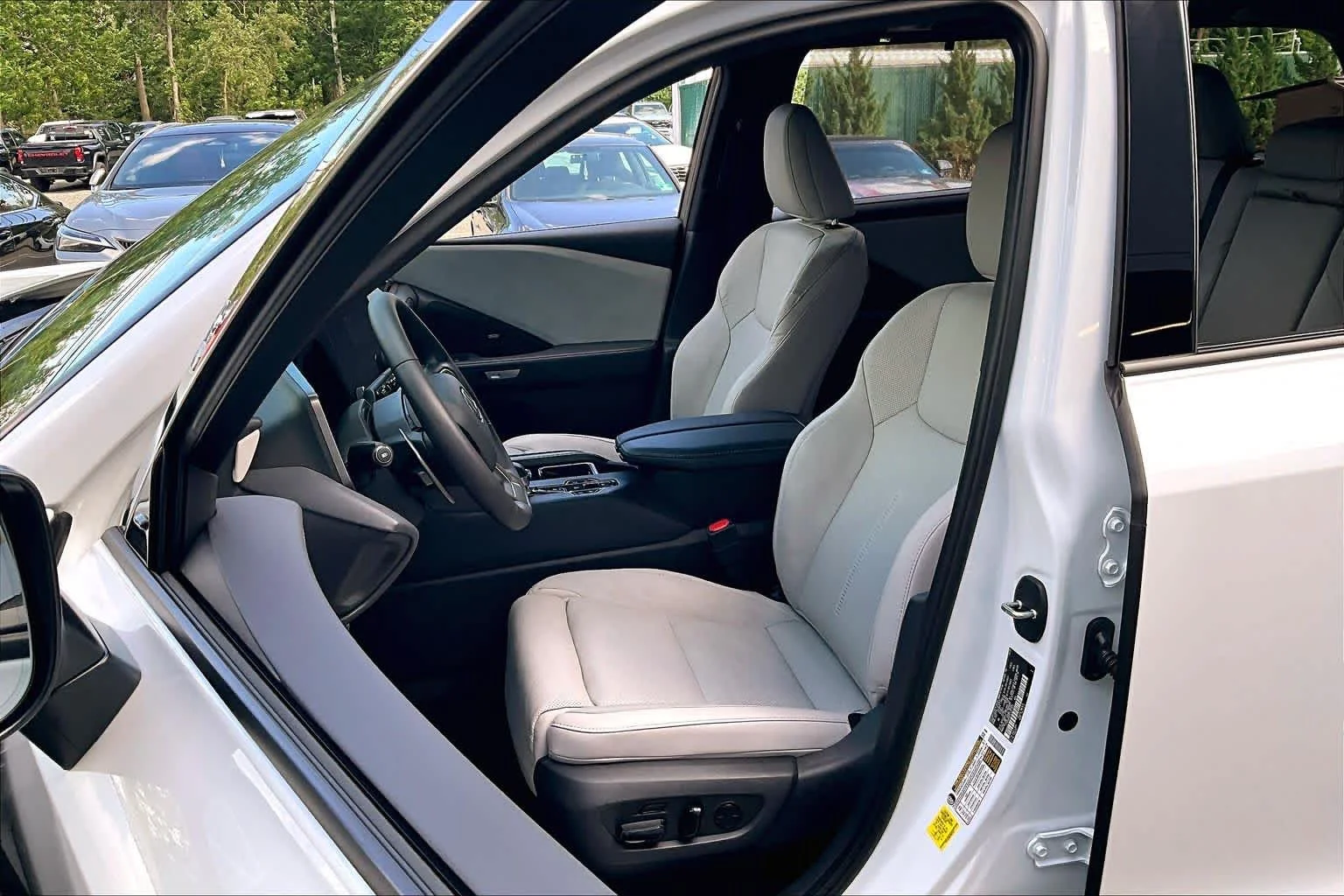 2026 Lexus TX Luxury - Photo 21