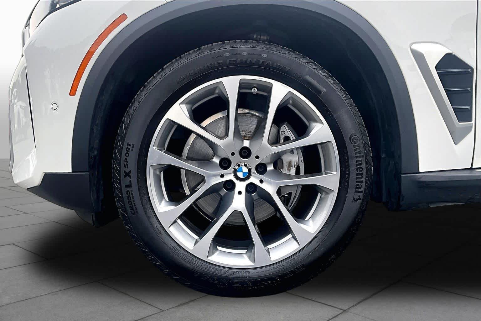 Used 2026 WHITE BMW xDrive40i image 11