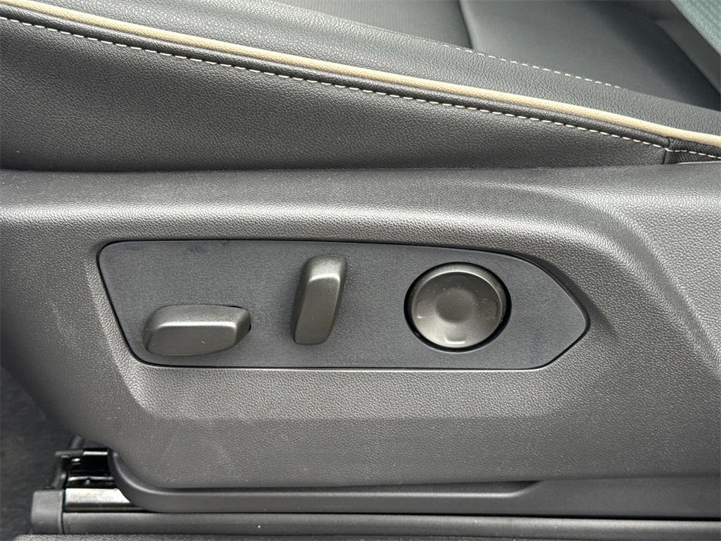 2026 GMC YUKON XL - Image 16