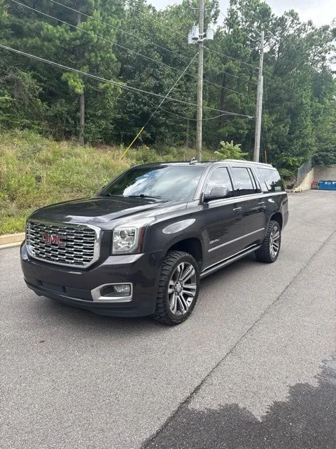 Used 2018 Silver GMC Denali image 6
