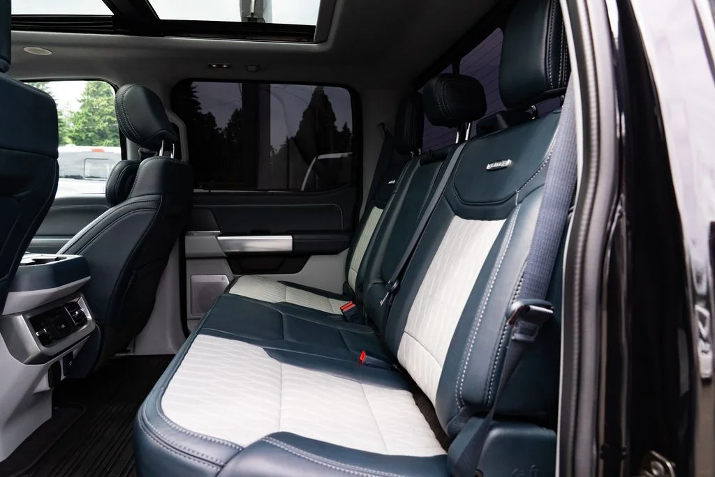 Used 2023  Ford Limited image 22