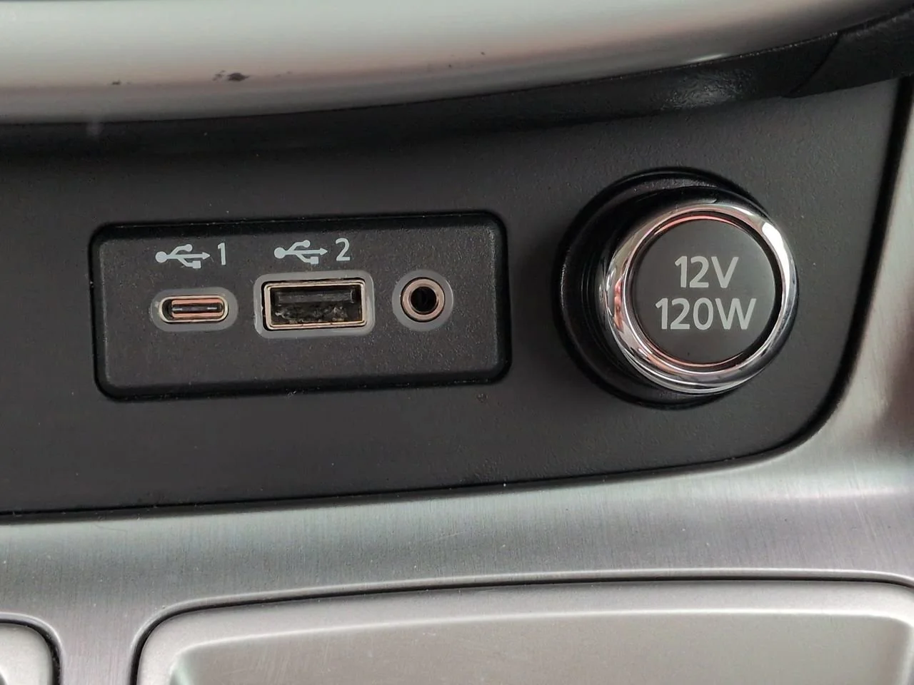 Used 2022 Gun Metallic Nissan SV image 20