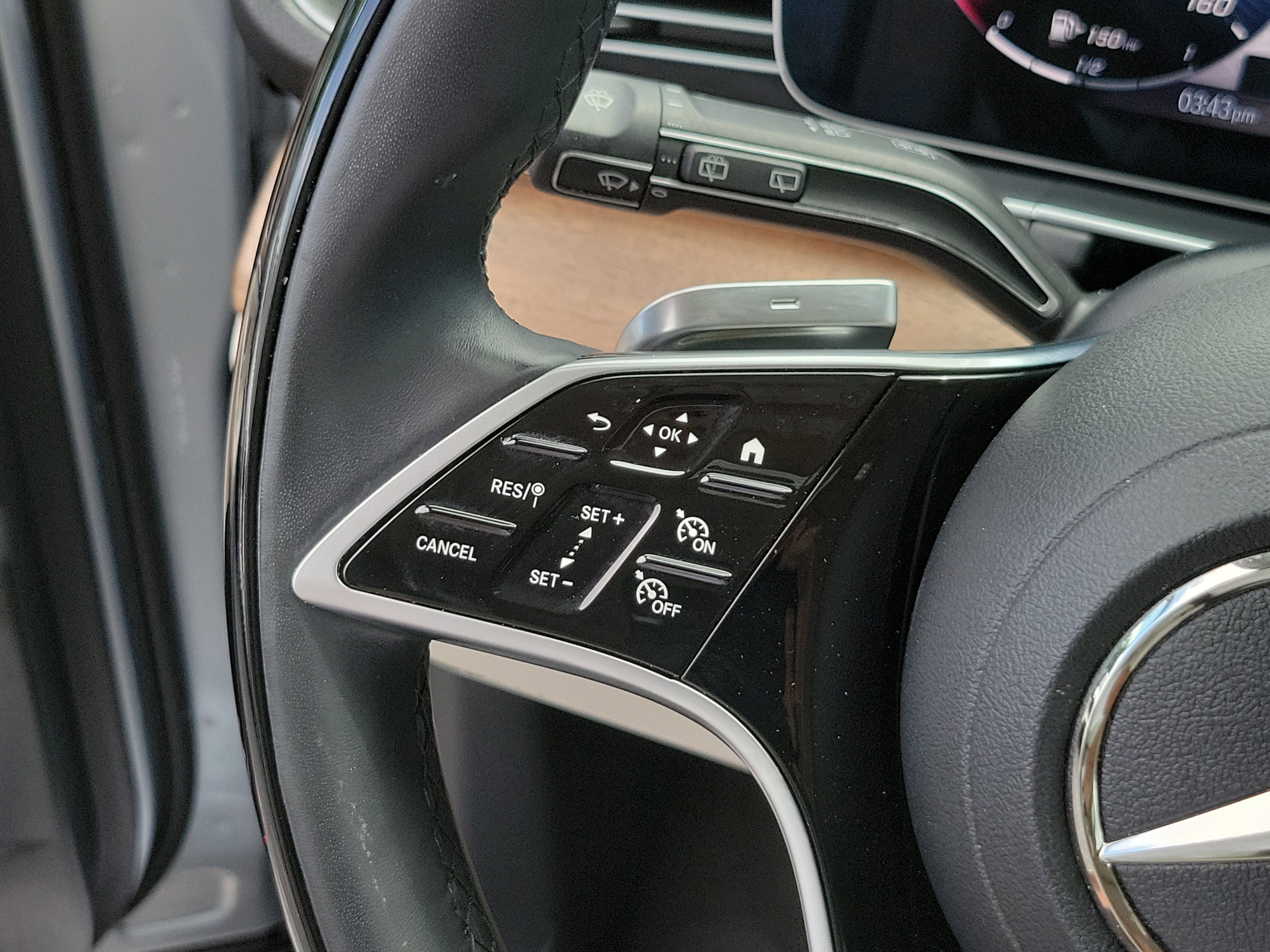 Used 2024 Silver Mercedes-Benz GLE 350 image 29