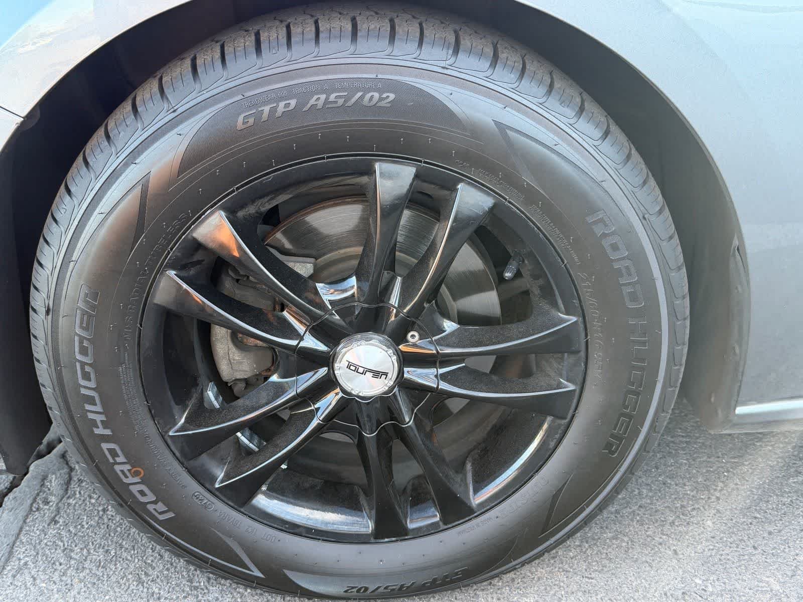 Used 2019 Gun Metallic Nissan 2.5 S image 6