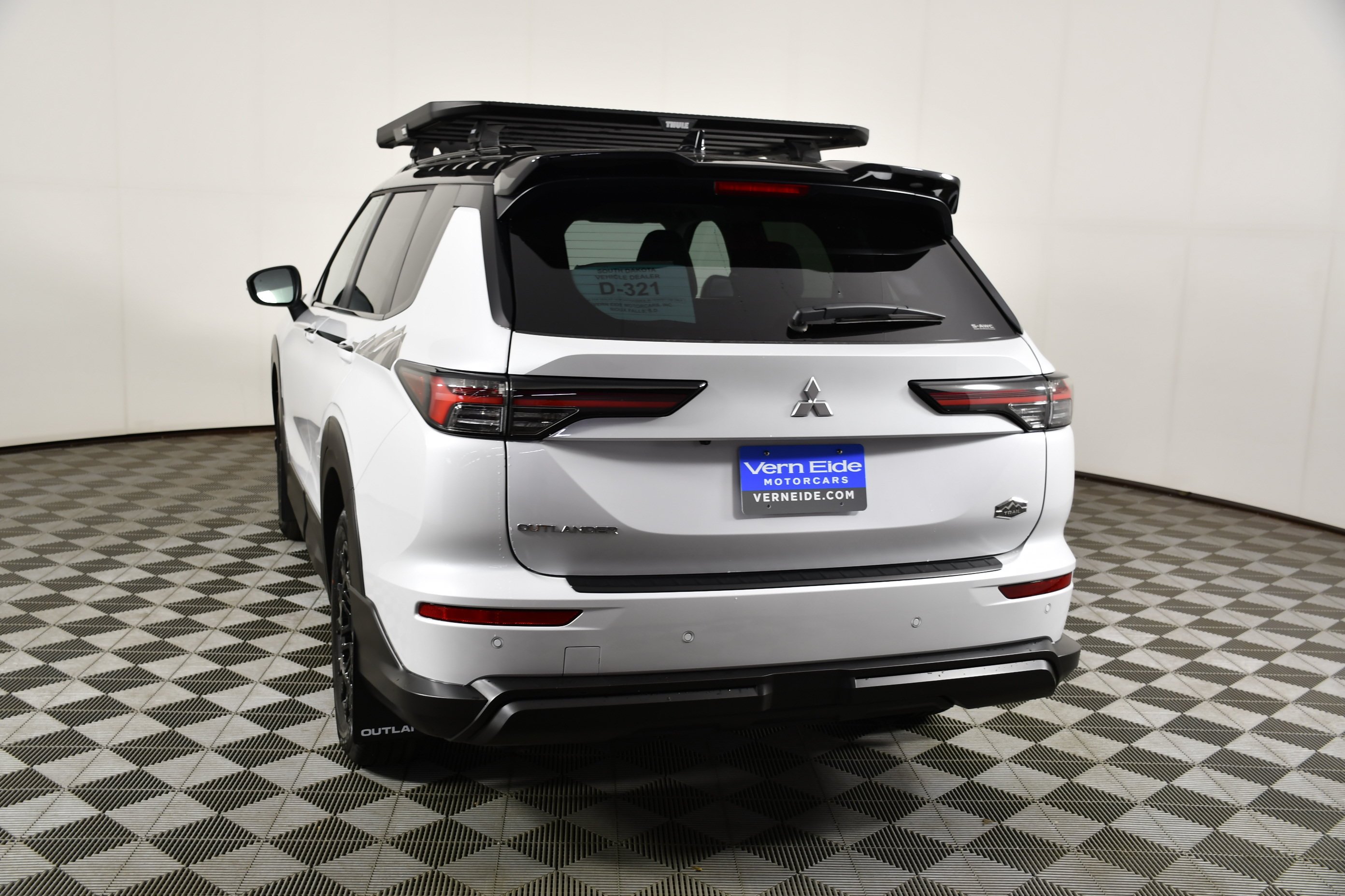 New 2026 White Diamond/Black Roof Mitsubishi TRAIL EDITION S-AWC image 7