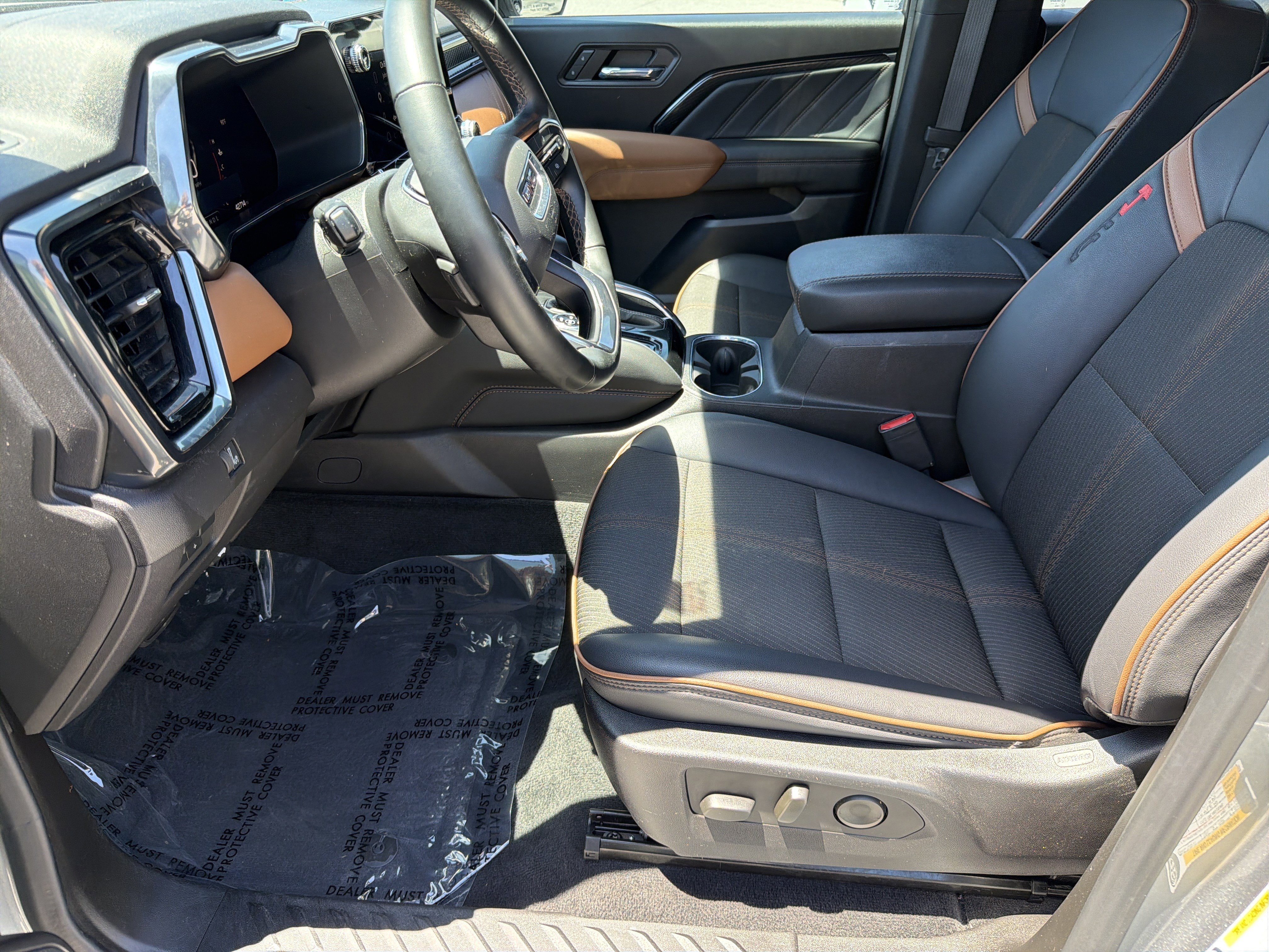 2023 GMC Canyon AT4 - Photo 13