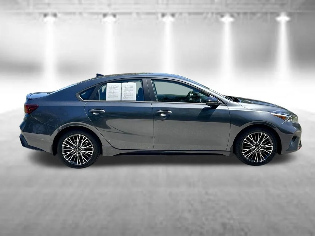 Certified Used 2024 Gravity Gray Kia GT-Line image 4